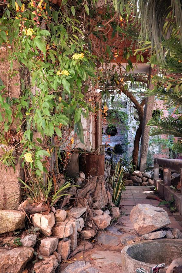 Y.O Inn Tỉnh Kontum Zewnętrze zdjęcie